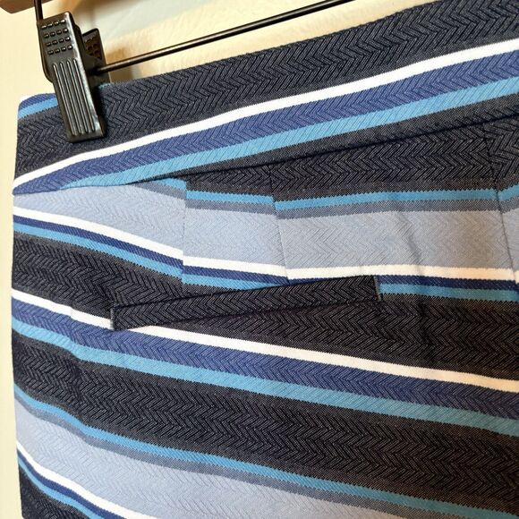 J Crew Blue Navy Striped Flat Front Chino Shorts Size 0, Low Rise Waist‎ 30” NEW - Picture 4 of 10